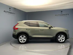 VOLVO XC40 2.0 B3 MH Core