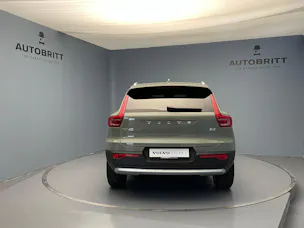 VOLVO XC40 2.0 B3 MH Core