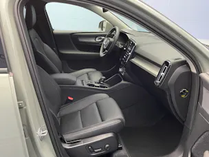 VOLVO XC40 2.0 B3 MH Core