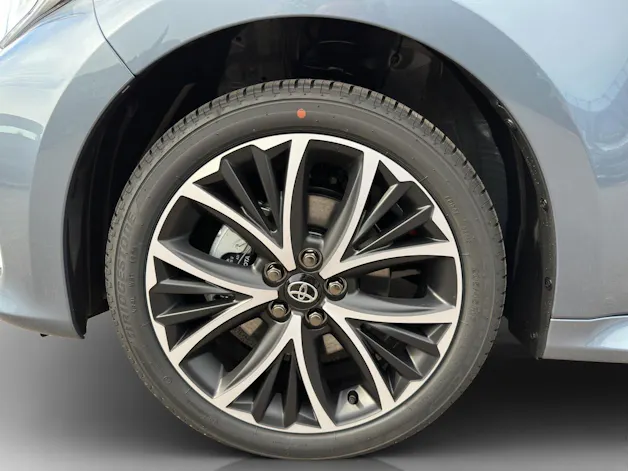 Toyota Yaris 1.5 VVT-i HSD Trend