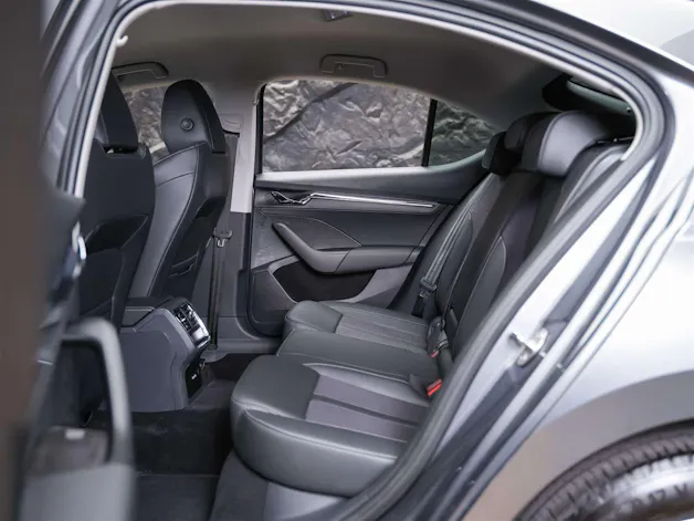 Škoda Octavia Limousine 2.0 TDI Style DSG *Abstandsregler*Sitzheizung*