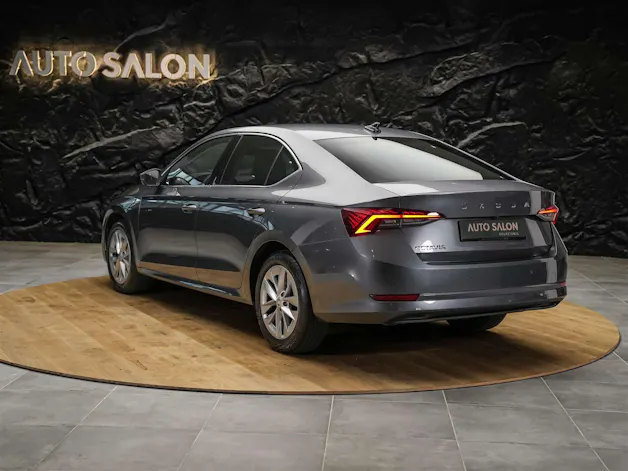 Škoda Octavia Limousine 2.0 TDI Style DSG *Abstandsregler*Sitzheizung*