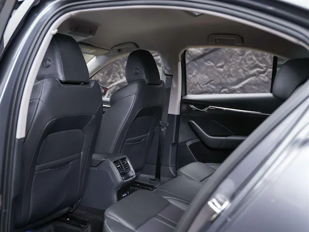 Škoda Octavia Limousine 2.0 TDI Style DSG *Abstandsregler*Sitzheizung*