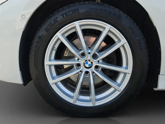 BMW 320i xDrive