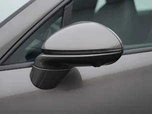 PORSCHE Macan 4