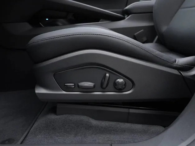 Porsche Macan 4