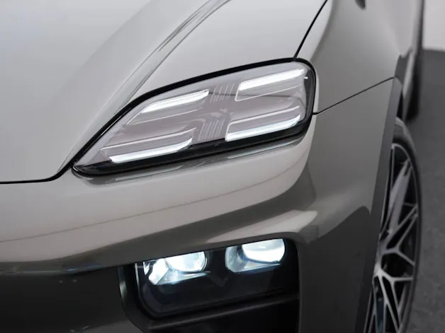 Porsche Macan 4