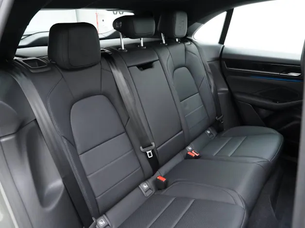 Porsche Macan 4