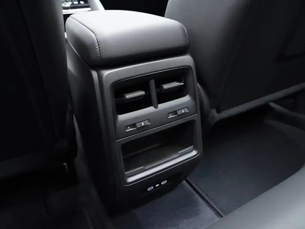 Porsche Macan 4