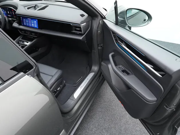 Porsche Macan 4
