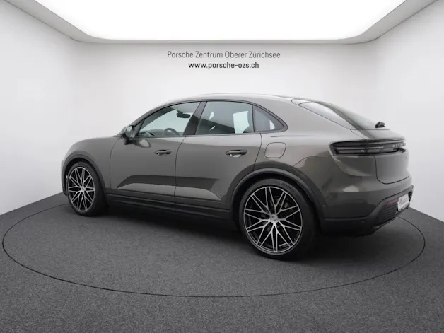 Porsche Macan 4