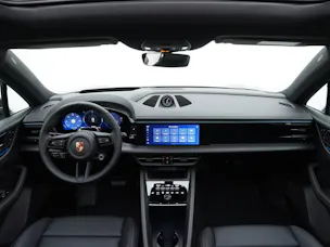 PORSCHE Macan 4