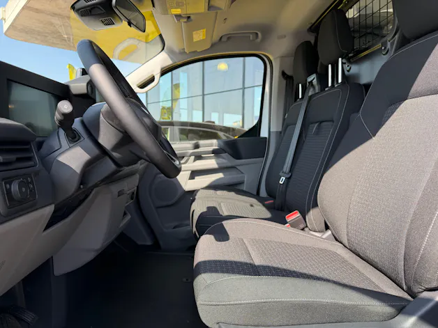 Ford Transit Custom Van PHEV 320 L2H1 Trend Automat