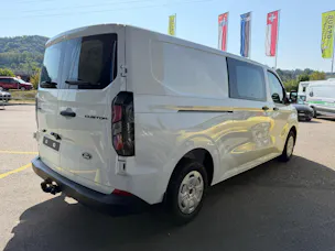 FORD Transit Custom Van PHEV 320 L2H1 Trend Automat