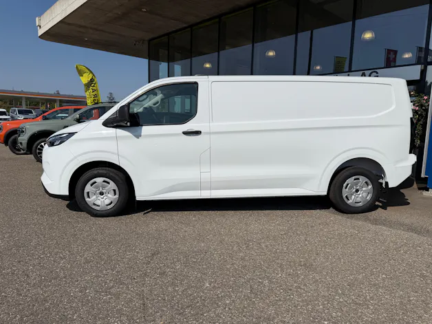 Ford Transit Custom Van PHEV 320 L2H1 Trend Automat