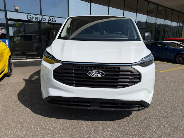 Ford Transit Custom Van PHEV 320 L2H1 Trend Automat