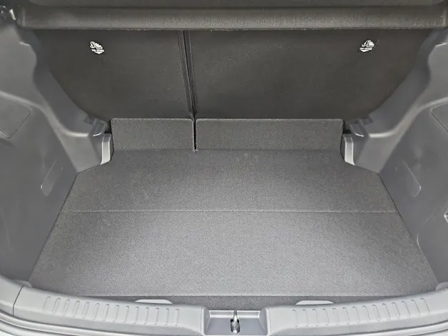 Mazda 2 Hybrid Centre-line