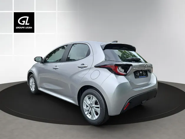 Mazda 2 Hybrid Centre-line