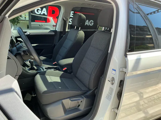VW Touran 1.5 TSI Comfortline DSG *** PANORAMADACH & ANHÄNGERKUPPLUNG ***