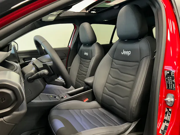 JEEP Avenger 1.2 MHEV Overland Leather Sky 4xe