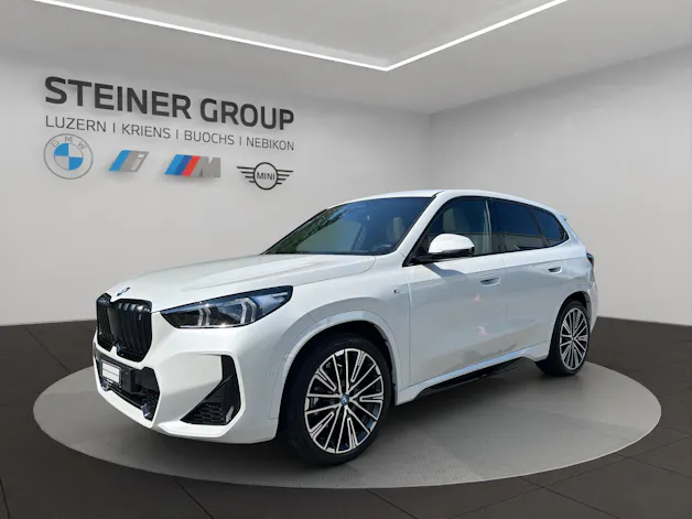 BMW iX1 xDrive 30 M Sport