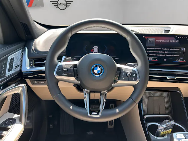 BMW iX1 xDrive 30 M Sport