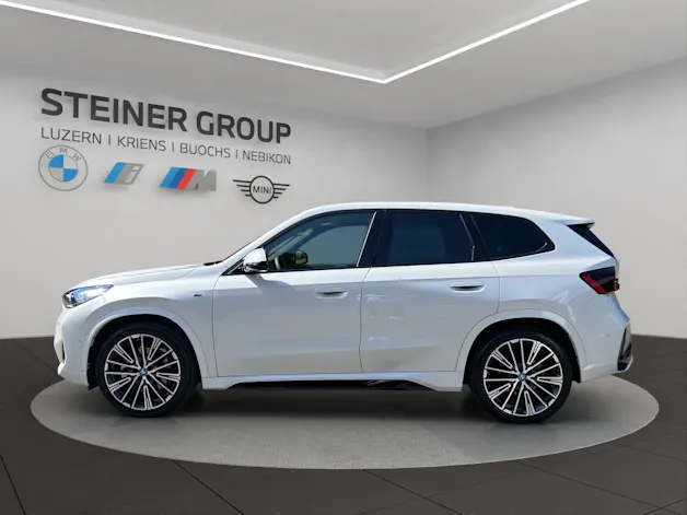 BMW iX1 xDrive 30 M Sport