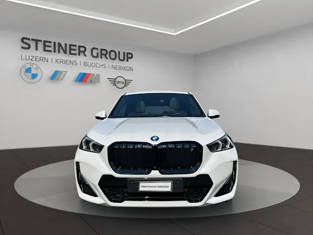 BMW iX1 xDrive 30 M Sport