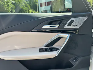 BMW iX1 xDrive 30 M Sport