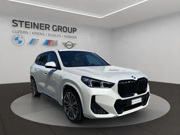 BMW iX1 xDrive 30 M Sport