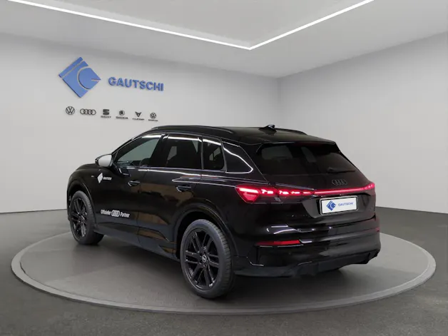 Audi Q4 e-tron SUV quattro performance