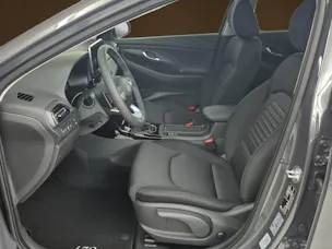 Hyundai i30 1.6 T-GDi Amplia MY26
