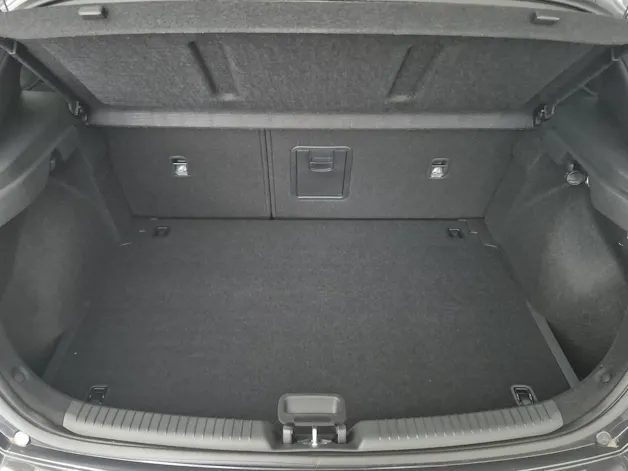 HYUNDAI i30 1.6 T-GDi Amplia MY26