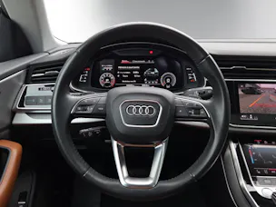 AUDI Q8 55 TFSI quattro tiptronic