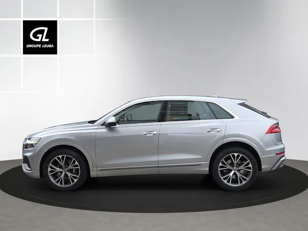 Audi Q8 55 TFSI quattro tiptronic