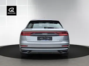 AUDI Q8 55 TFSI quattro tiptronic