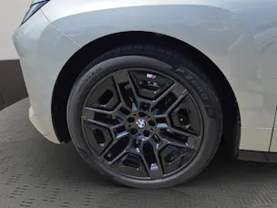 BMW iX xDrive60 M Sport