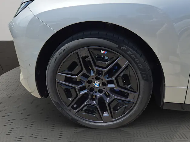 BMW iX xDrive60 M Sport