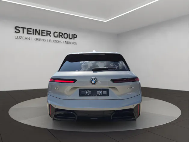 BMW iX xDrive60 M Sport