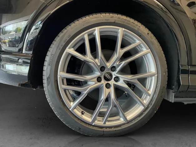 Audi Q4 e-tron 45 Edition Swiss Ski quattro