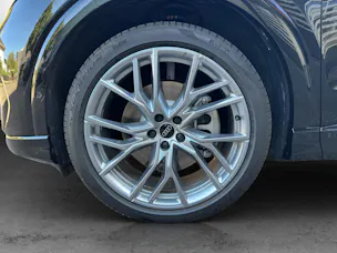 AUDI Q4 e-tron 45 Edition Swiss Ski quattro