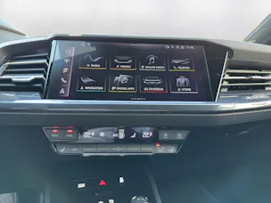 AUDI Q4 e-tron 45 Edition Swiss Ski quattro