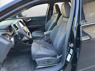 AUDI Q4 e-tron 45 Edition Swiss Ski quattro