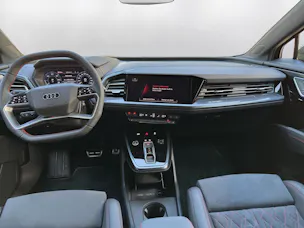 AUDI Q4 e-tron 45 Edition Swiss Ski quattro