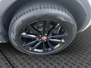 Jaguar E-Pace 1.5 P300e R-Dynamic AWD SE
