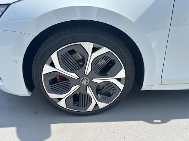 Škoda Octavia Combi 2.0 TSI DSG RS 30 Years Edition