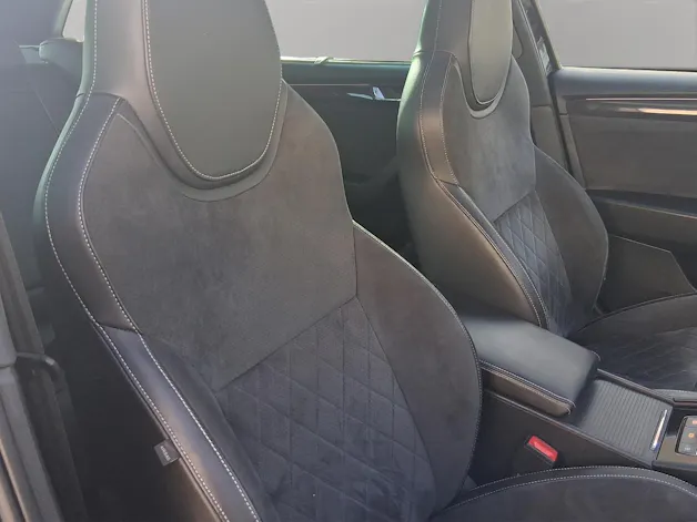 Škoda Superb Combi 2.0 TDi SportLine+ 4x4 DSG