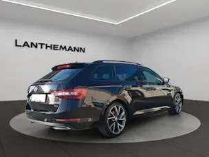 SKODA Superb Combi 2.0 TDi SportLine+ 4x4 DSG