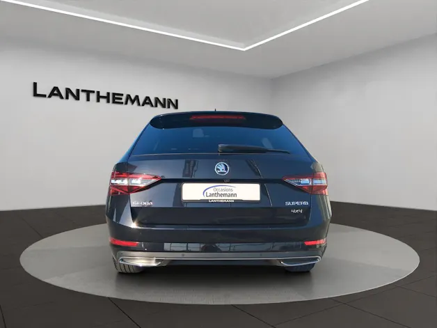 Škoda Superb Combi 2.0 TDi SportLine+ 4x4 DSG