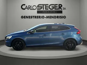 Volvo V40 D2 Momentum R-Design Geartronic